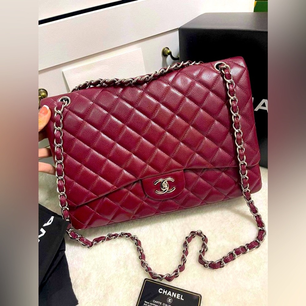 SOLD-Chanel Maxi single flap burgundy